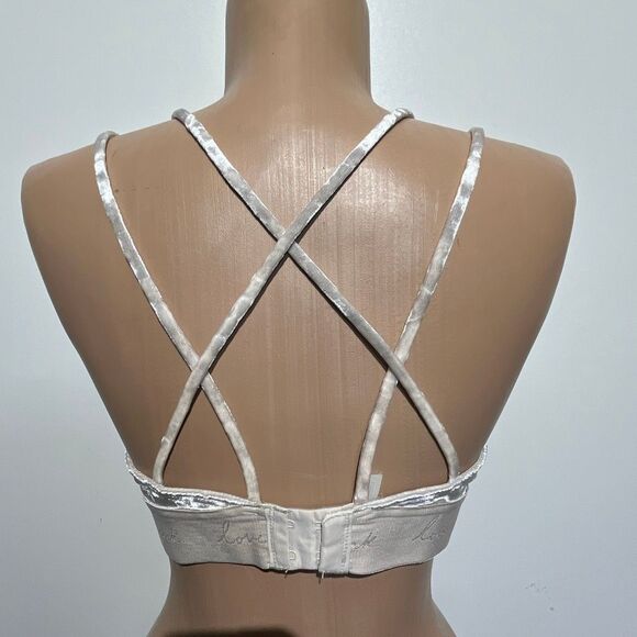 PINK Victoria's Secret Beige Velvet Strappy Back Triangle Brallette Medium - Picture 4 of 9